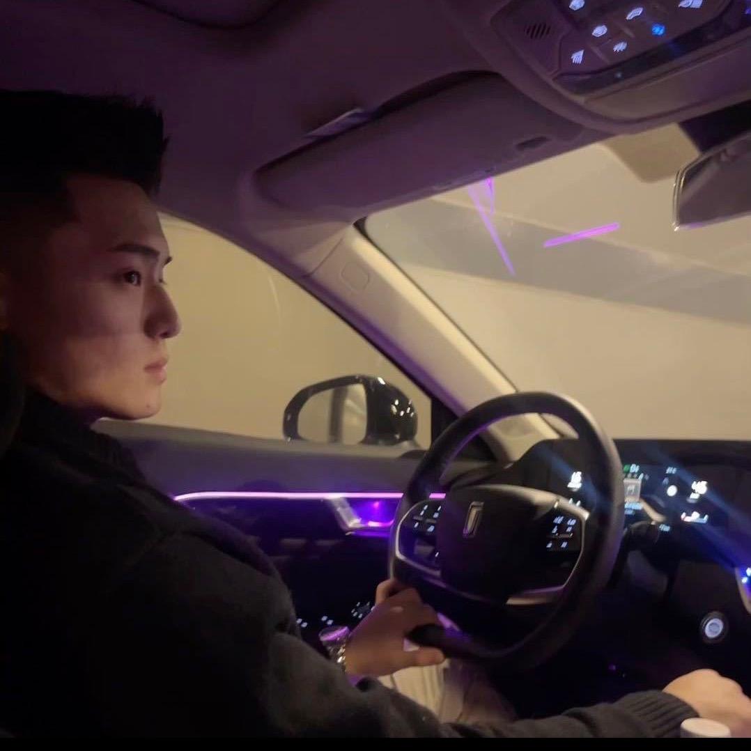 凤凰广电择校选择 吕老师！