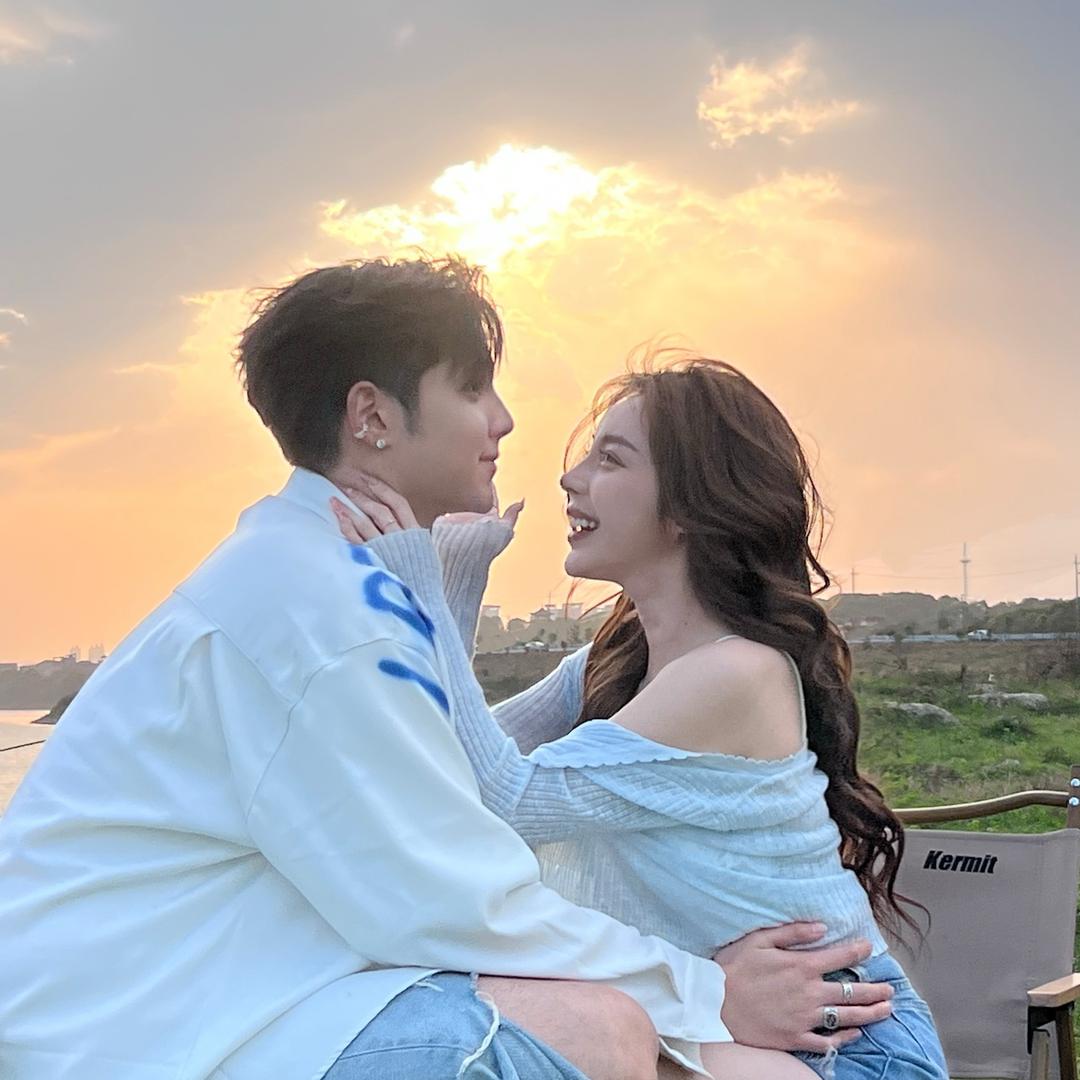 Hello欣怡（中德情侣）@抖音