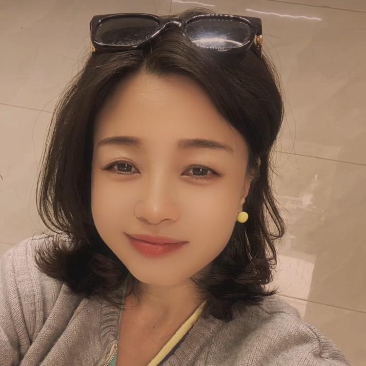 红都小纱纱