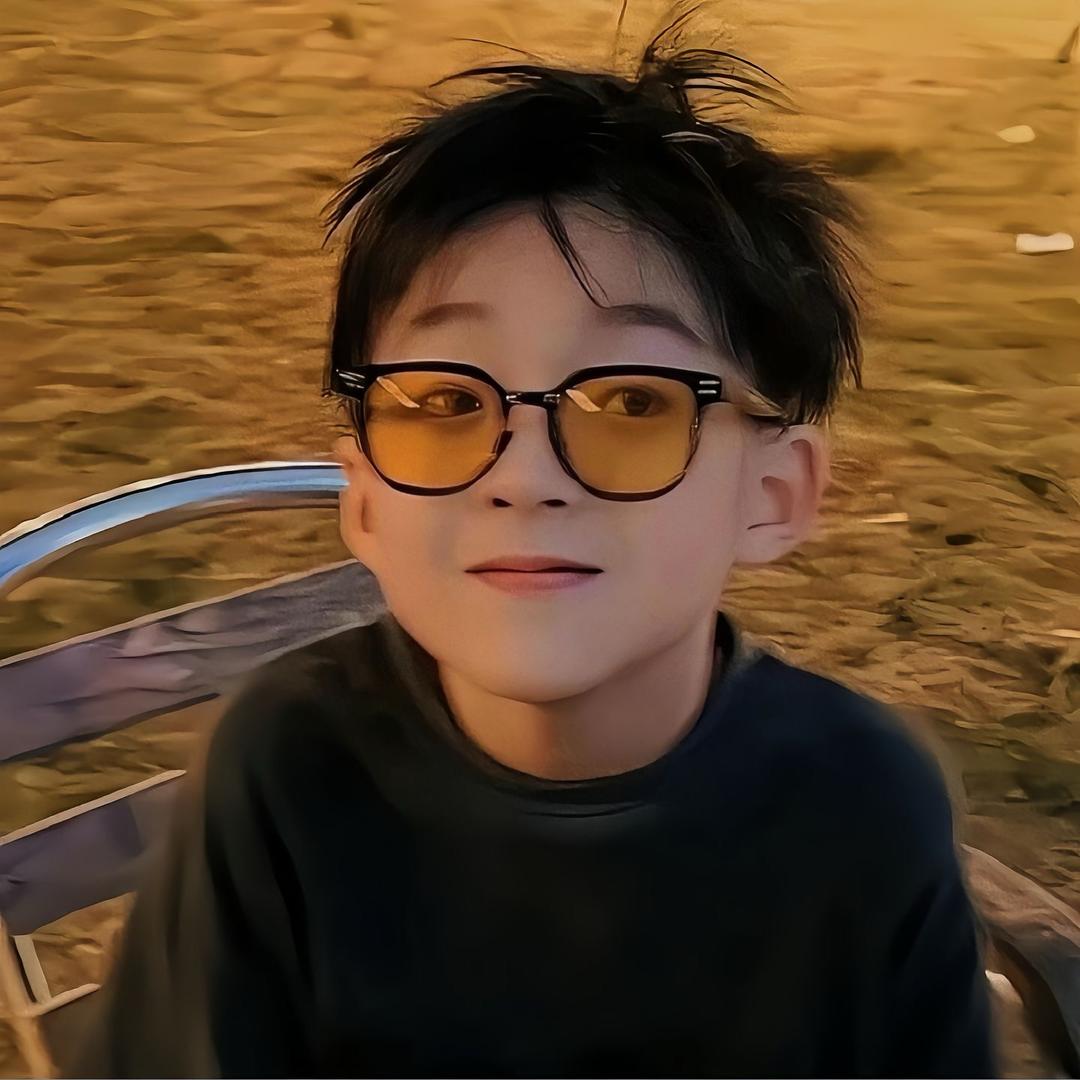 阿昊.