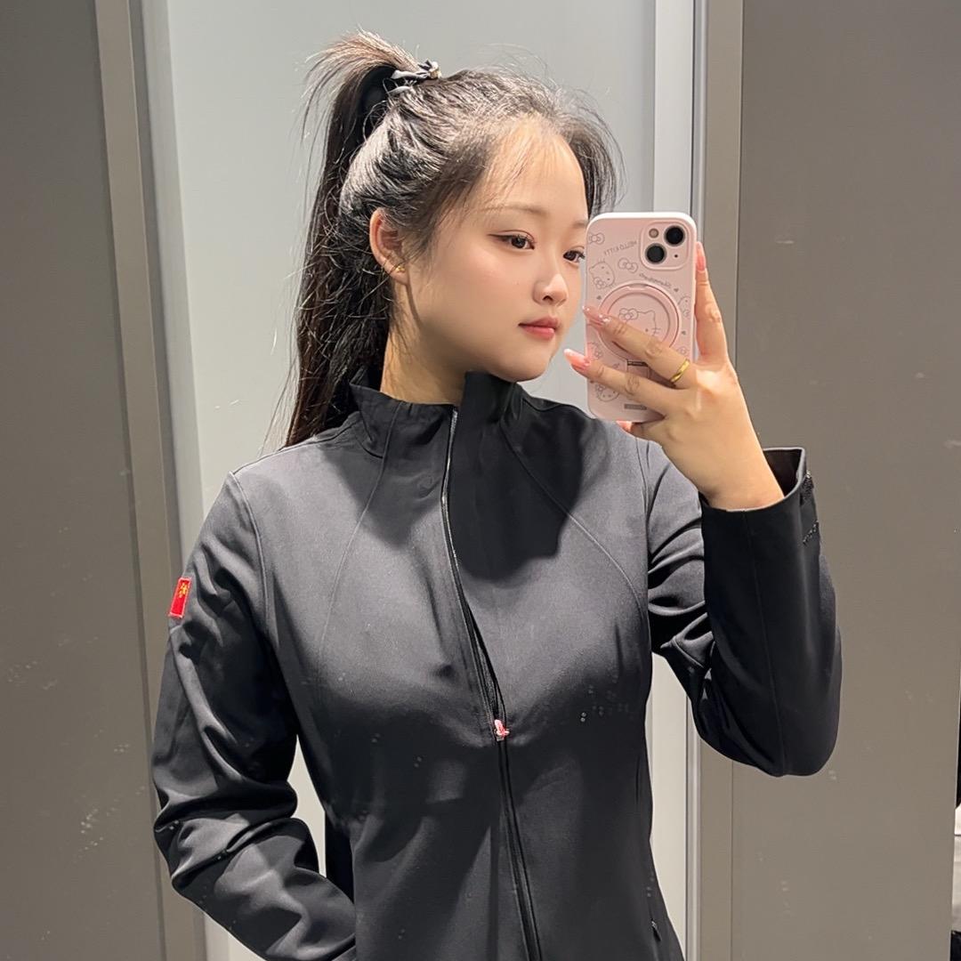 安踏冠军 嘉嘉❤️