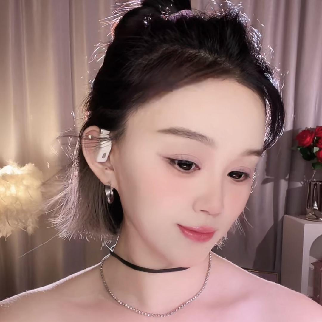 钱多多.