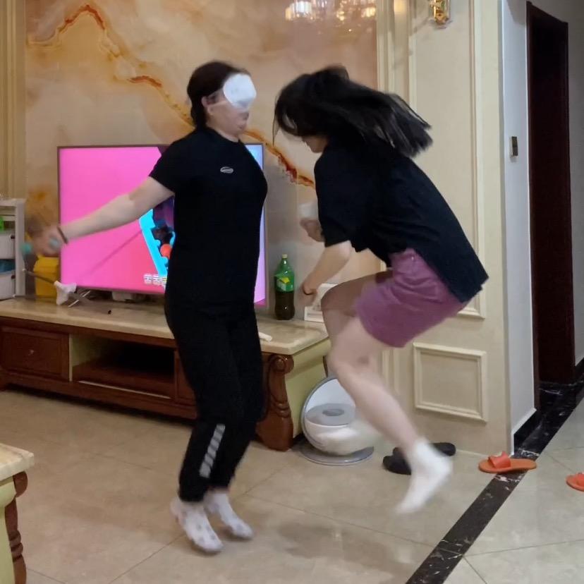 明明婆媳