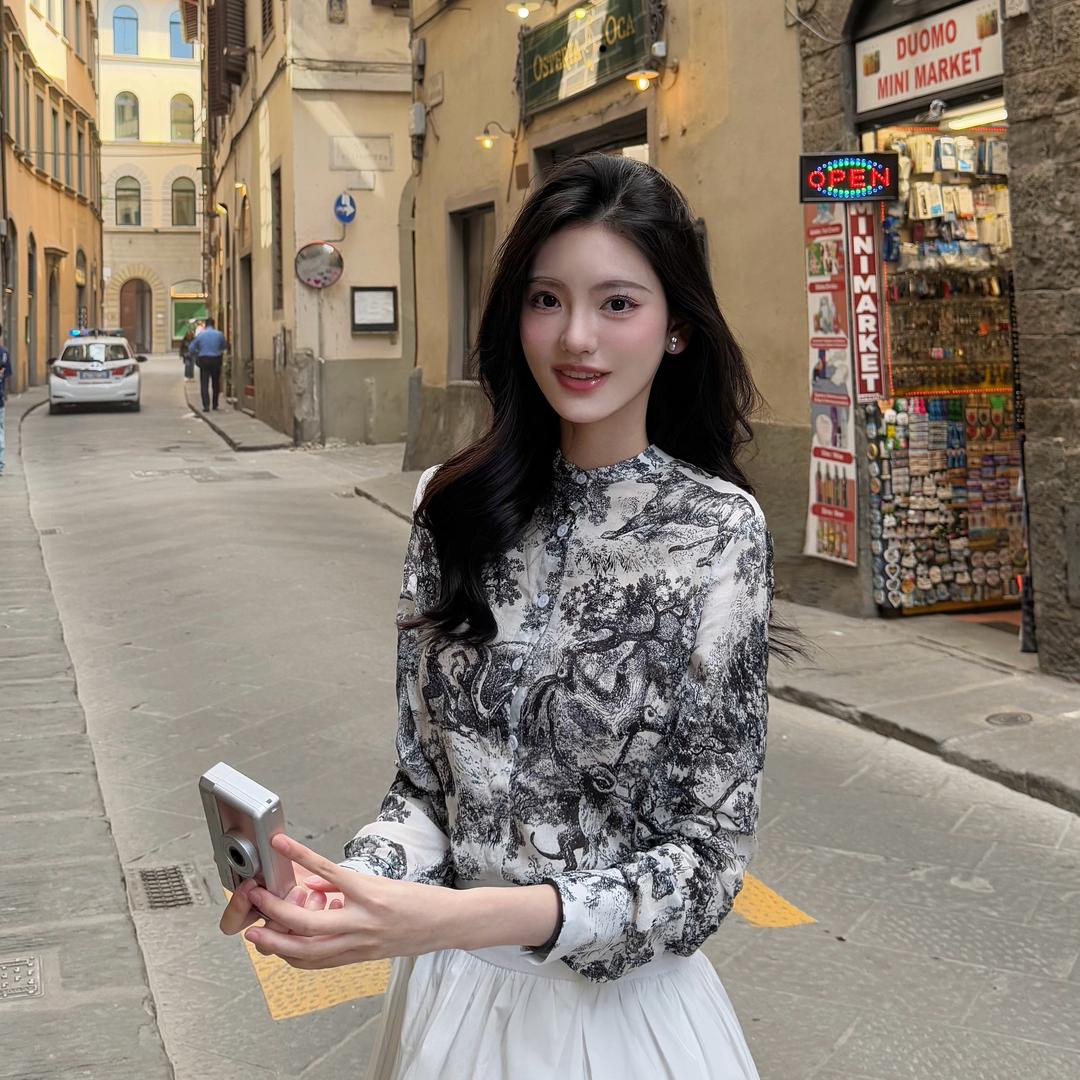 香港🇭🇰李总