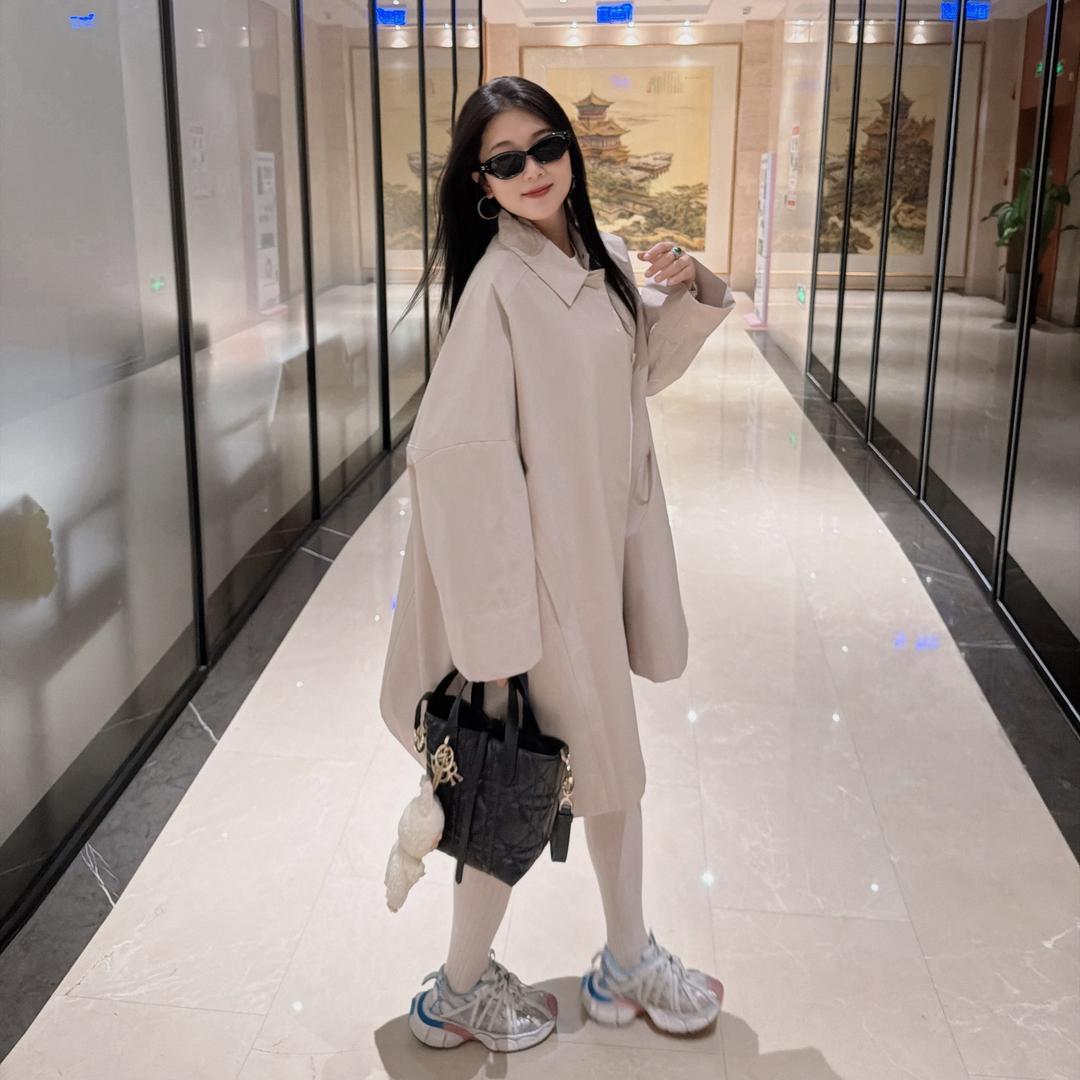 小静的服装店👗