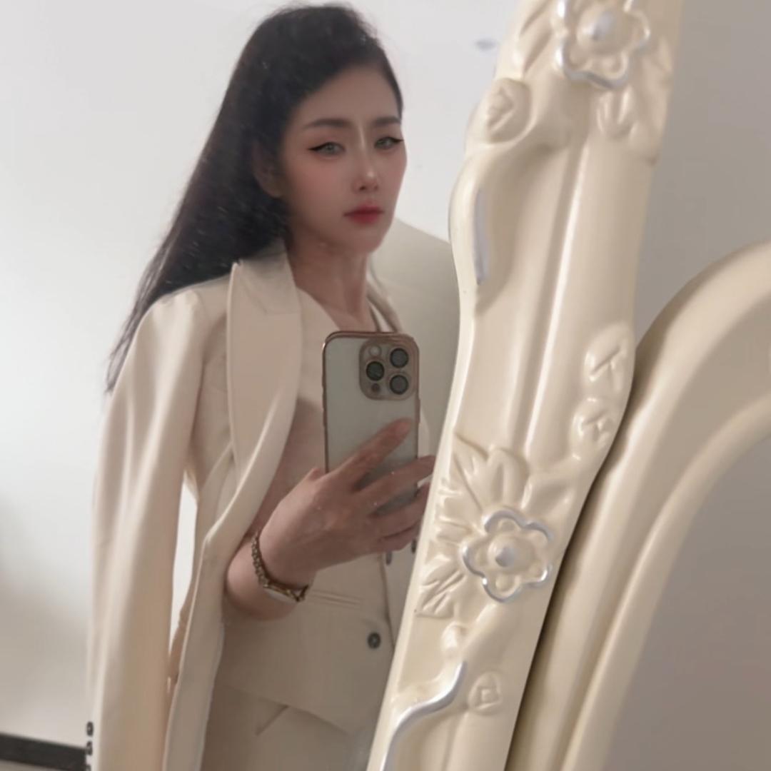 中国🇨🇳小杨