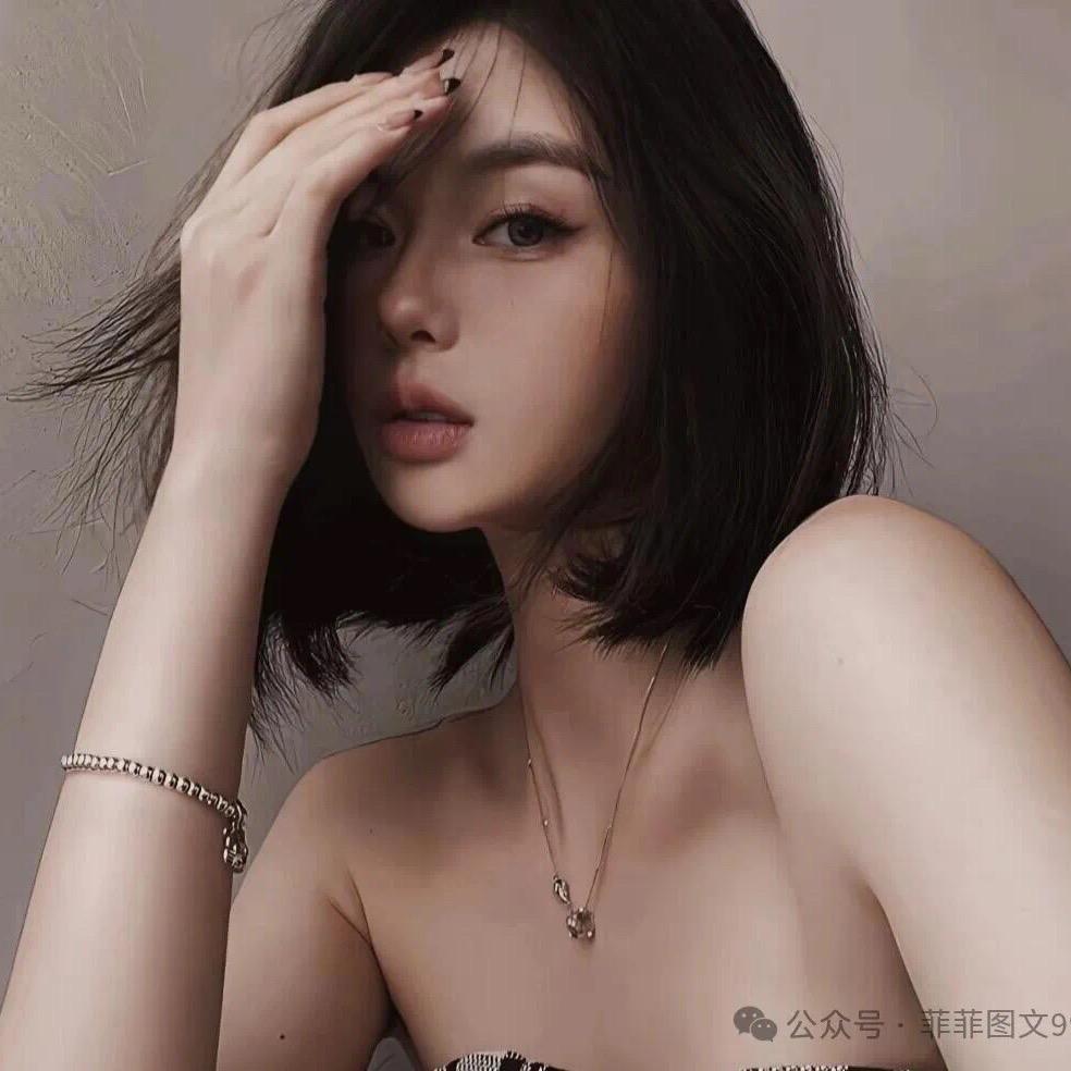 °