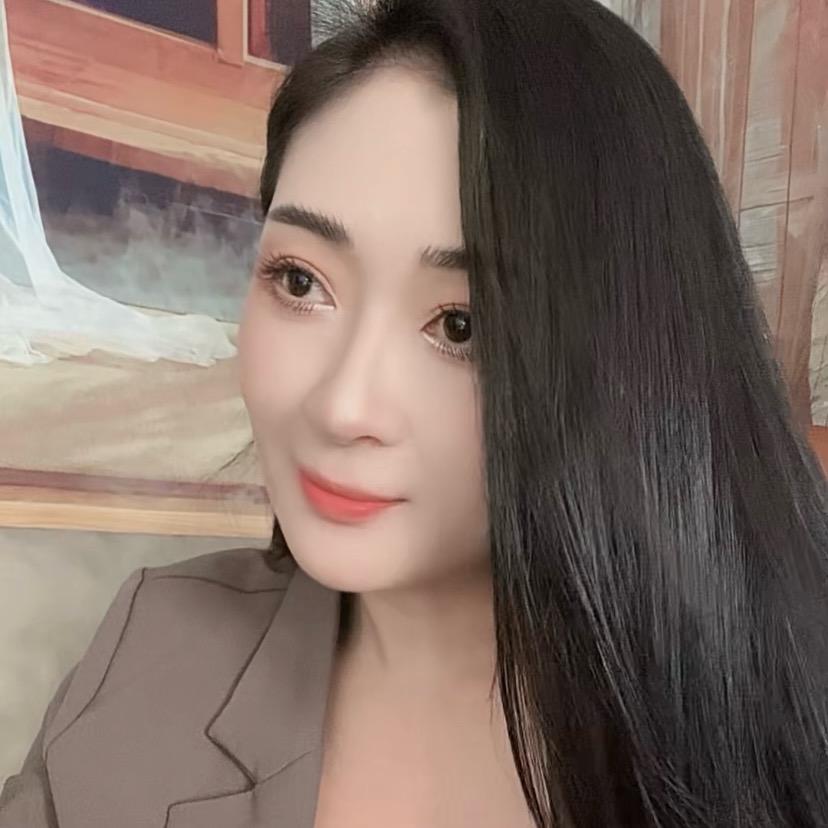 十一师姐（黑木崖在逃教主）