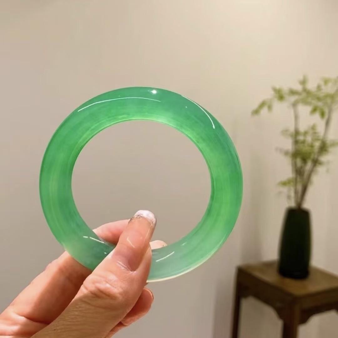 玉甄缘珠宝手镯工厂