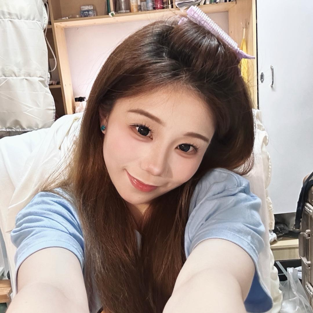 一只小喵咪🐱
