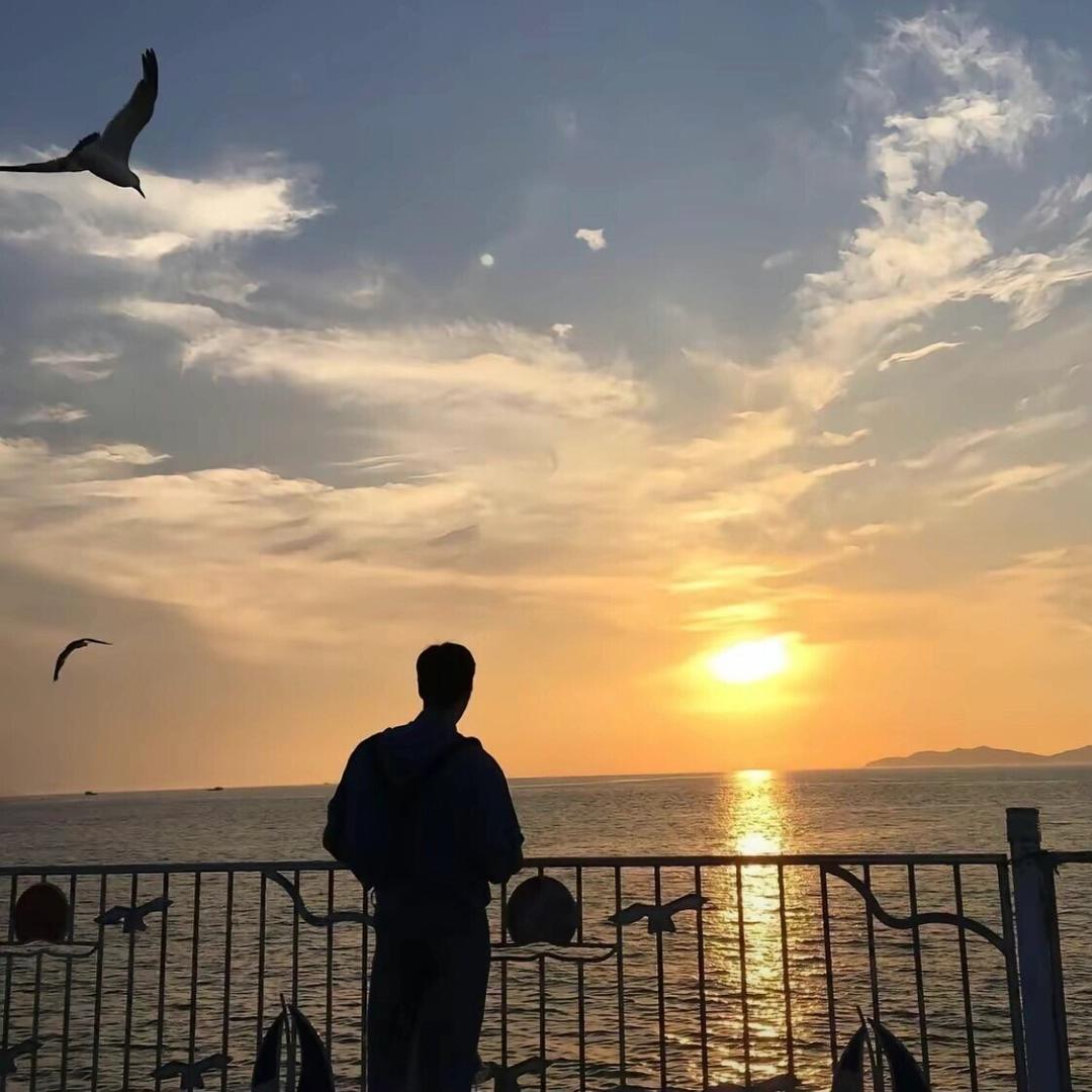 万企红-企业工装定制