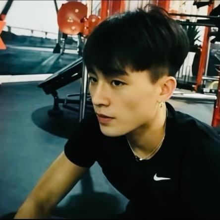 𝒍𝒂𝒏𝒈𝒈𝒂🖤