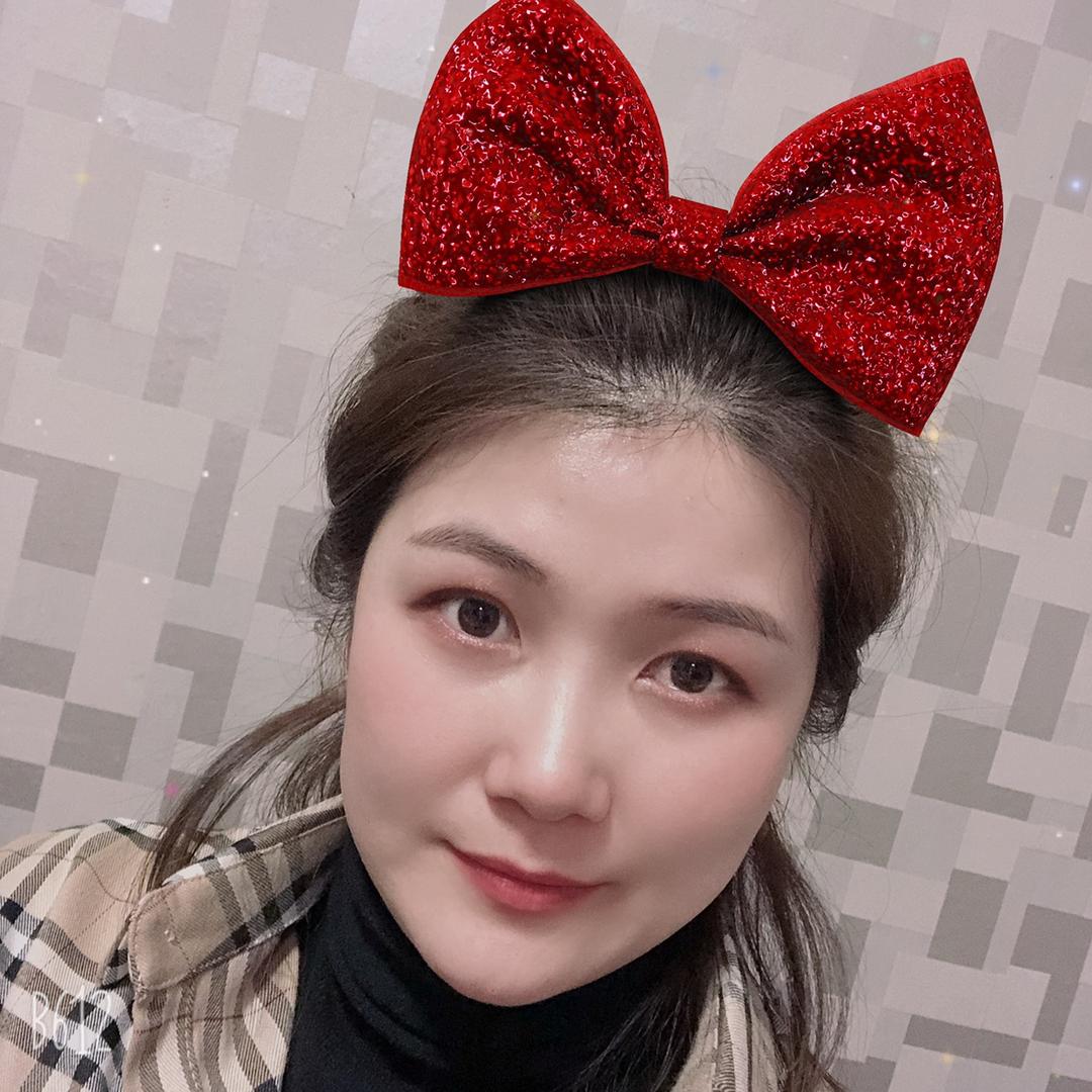 闫飒（东湖水润府）