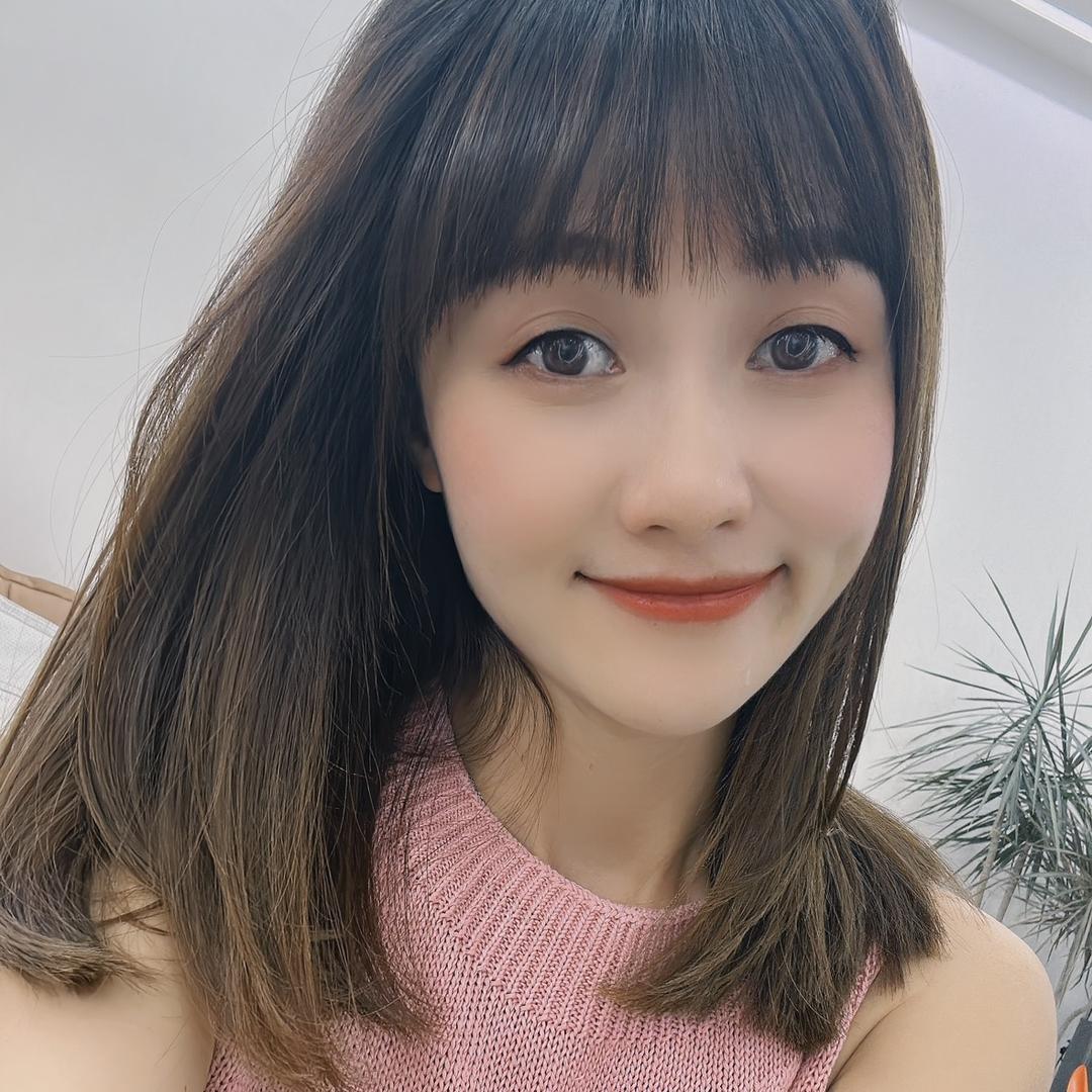 青白江八月女装店