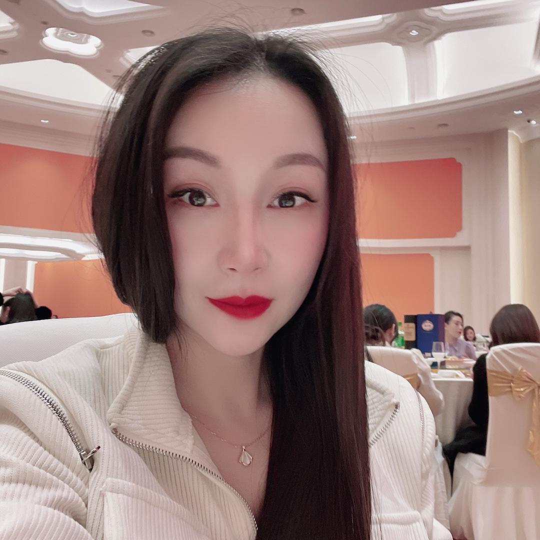 吾悦广场宝庆银楼秦兵香