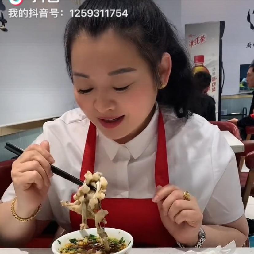 成都专车滴滴香香妹❤️❤️❤️❤️❤️