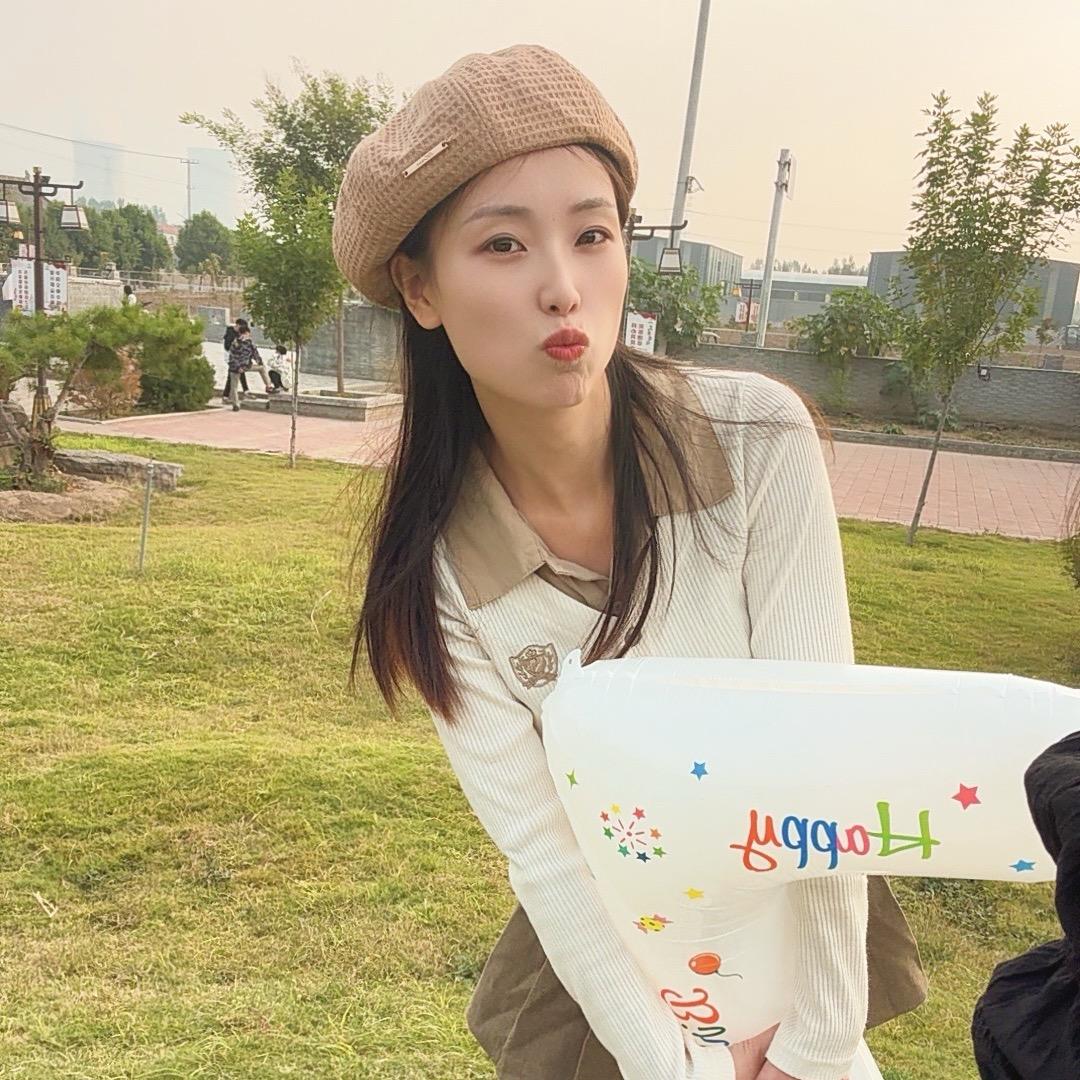 🌈小李和小吴🦋