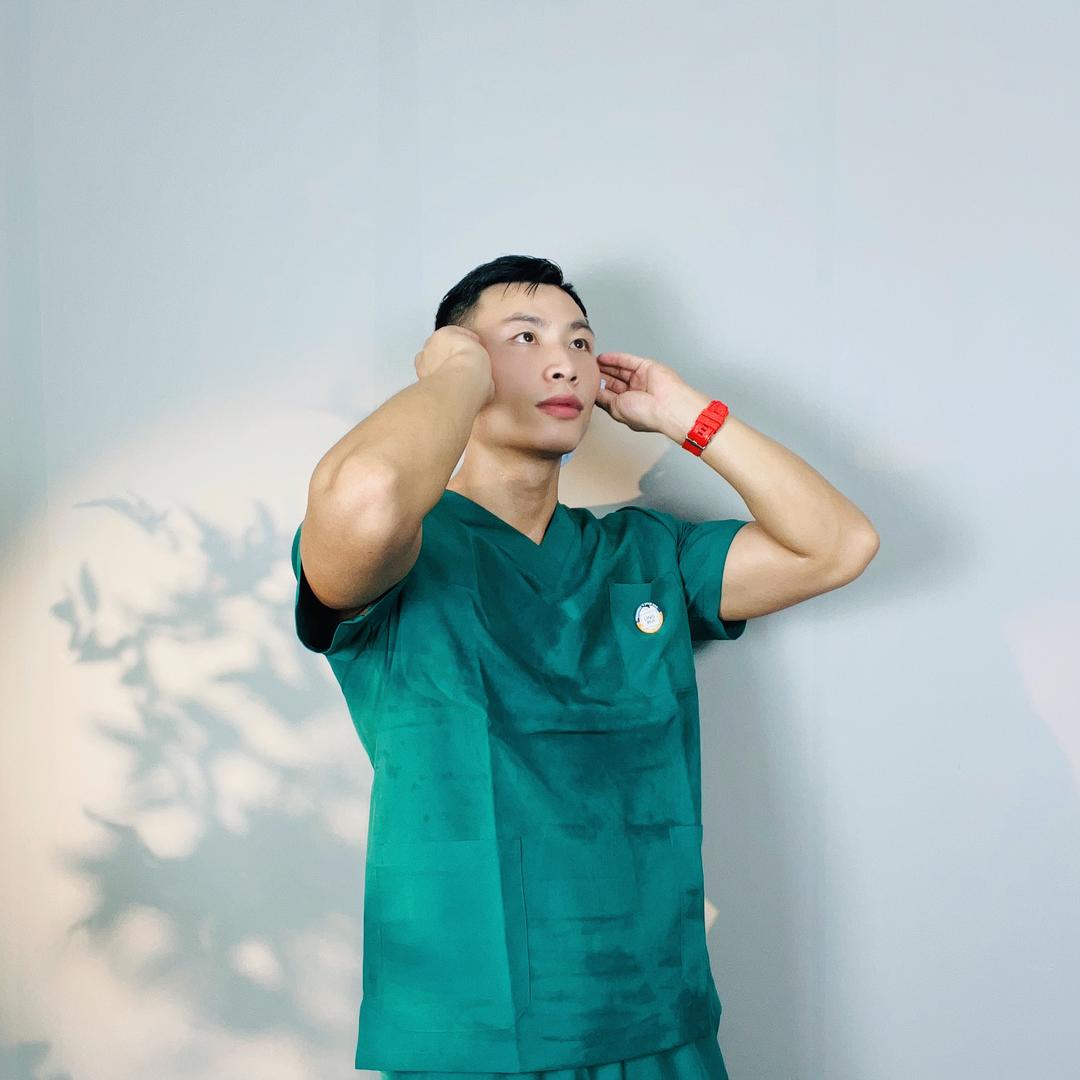 居家拉伸阿龙老师