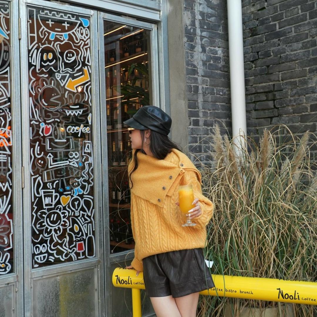 傻缺男的快去吃💩