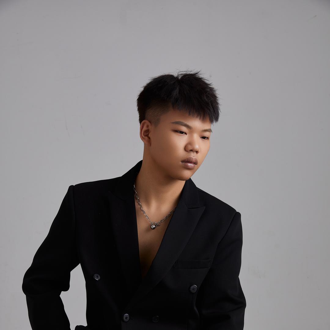 东尼造型 小宇