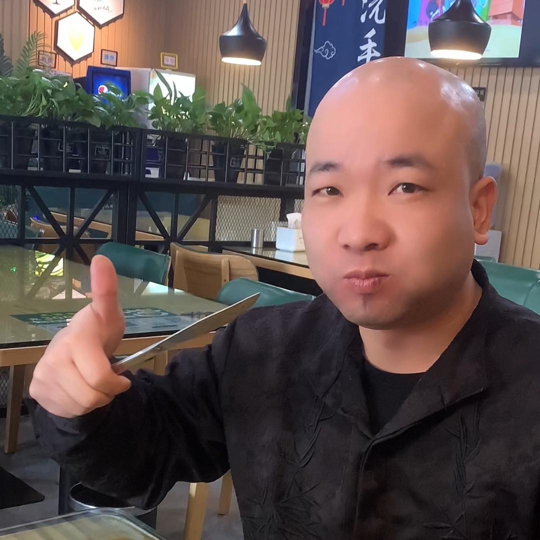 小牛吉米·光头强