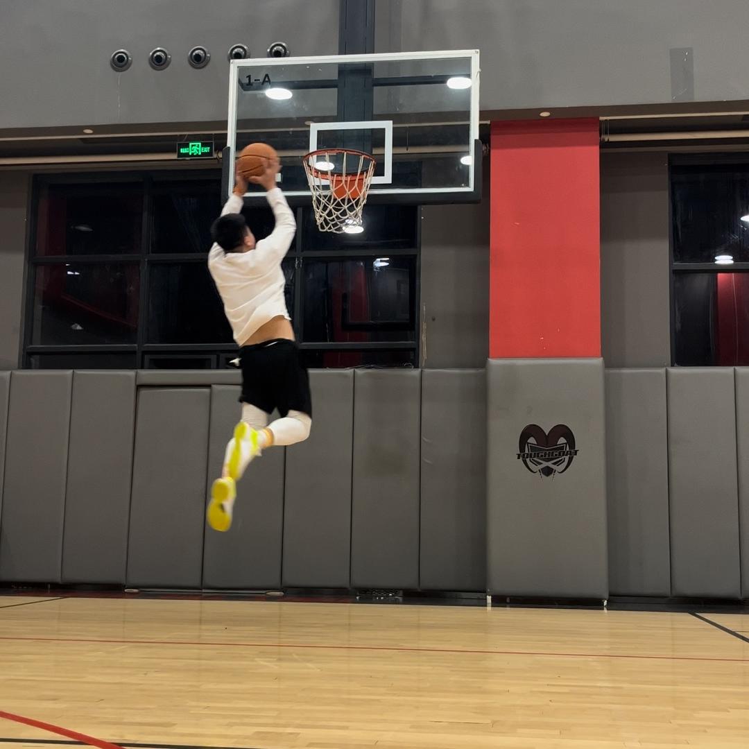 镐特篮球🏀夏教练