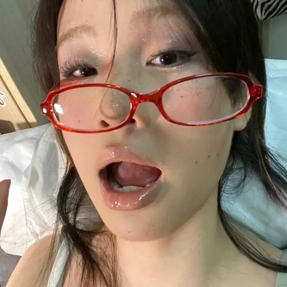 黑黑的李
