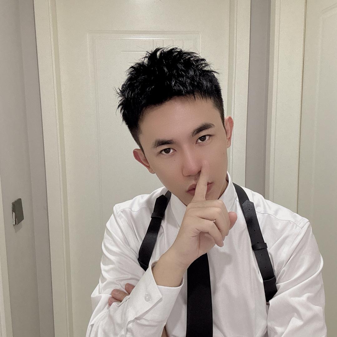 李非凡【小伟哥传媒】