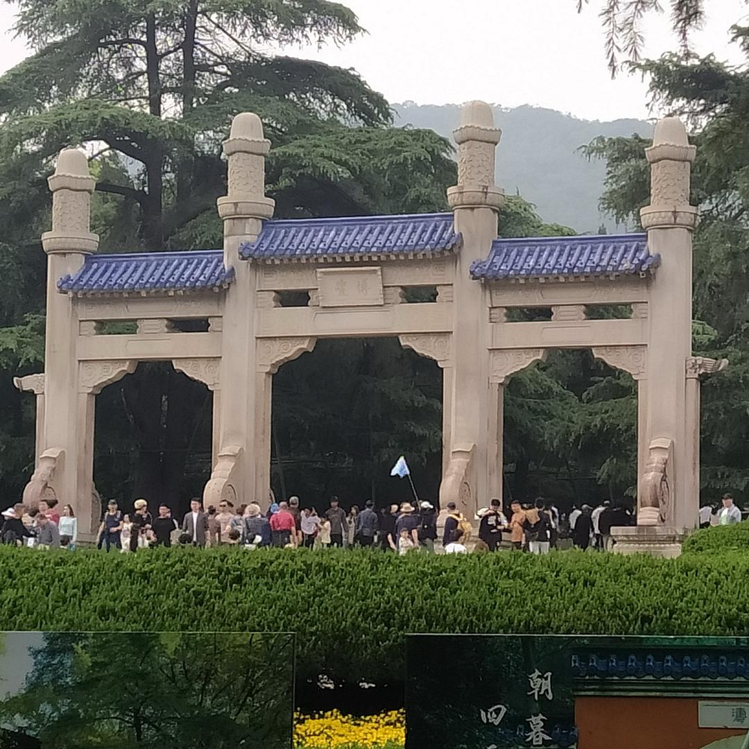 烛火下的乌托邦（见过李荣浩）