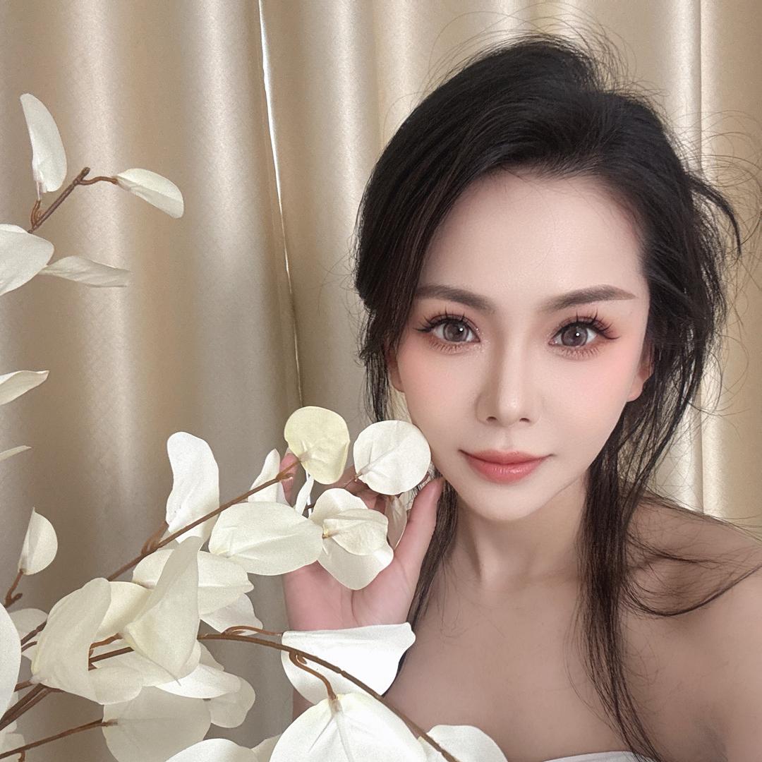 瑜伽老师靖靖