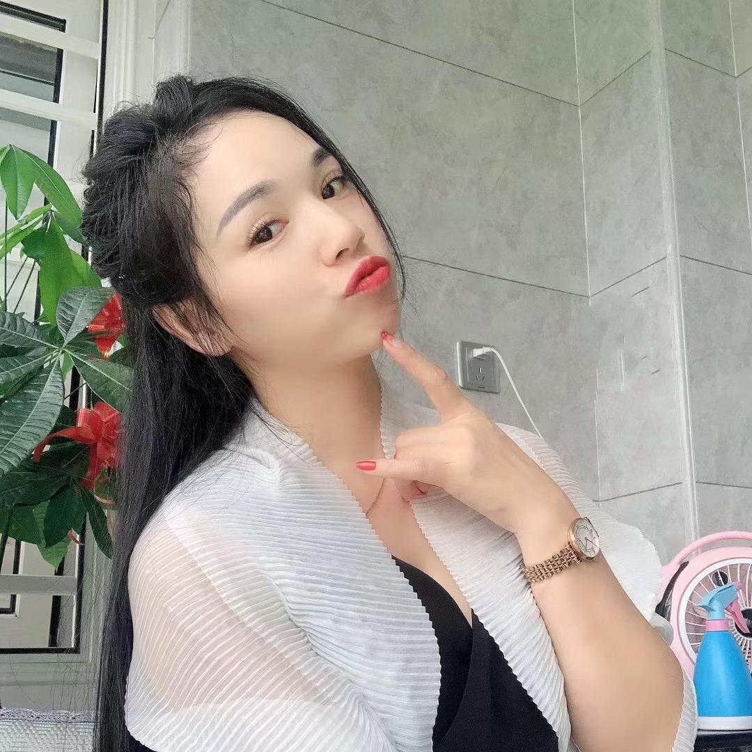 易小姐