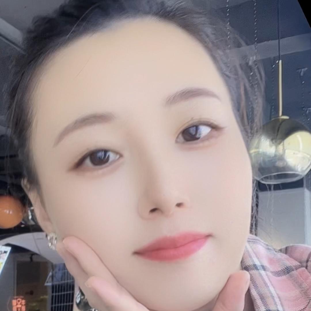 小晴爱困吖（连赞拉黑）
