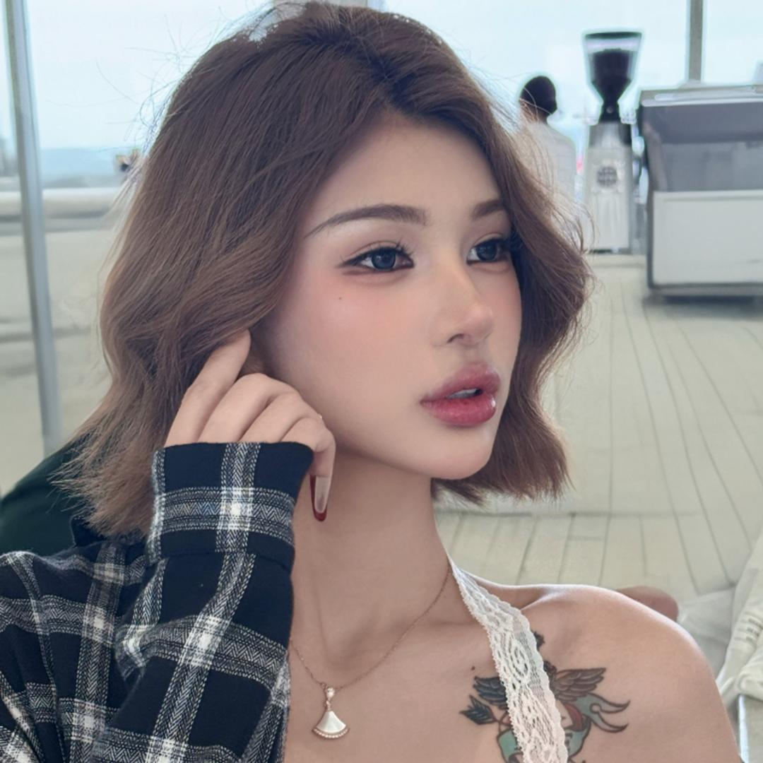 VIVIAN