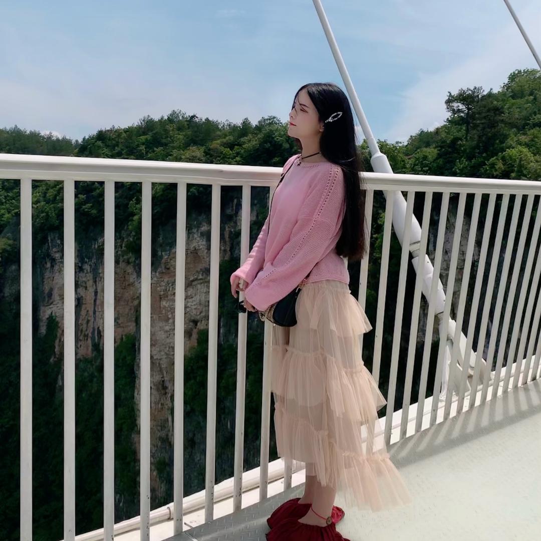 艾妮【粉底在橱窗】