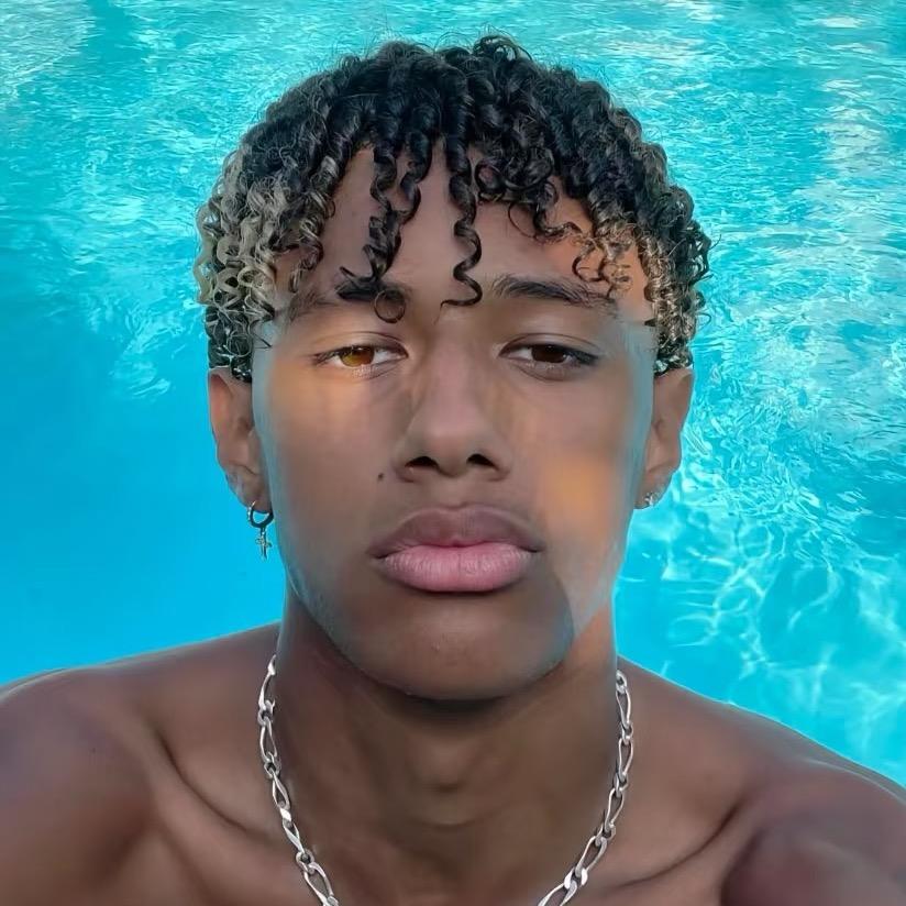 姥姥歐🧑🏽‍🦱