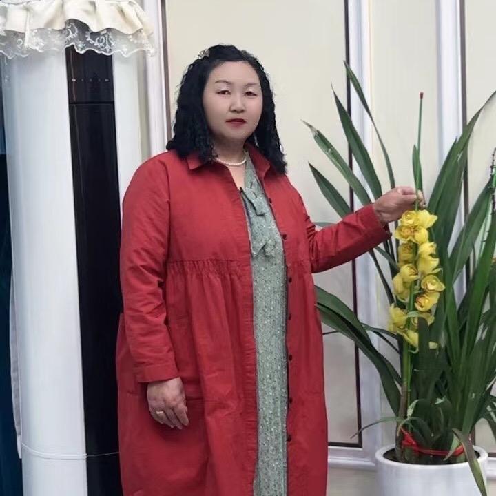 姚，美女
