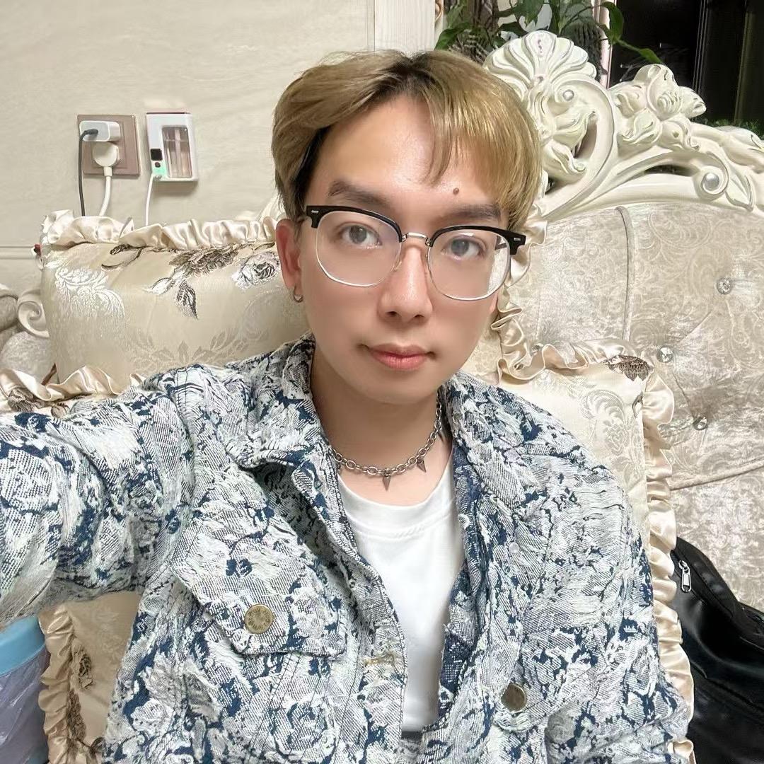是柏翊