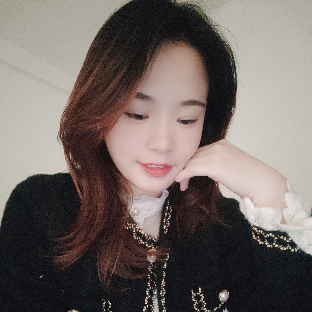 似玉^O^