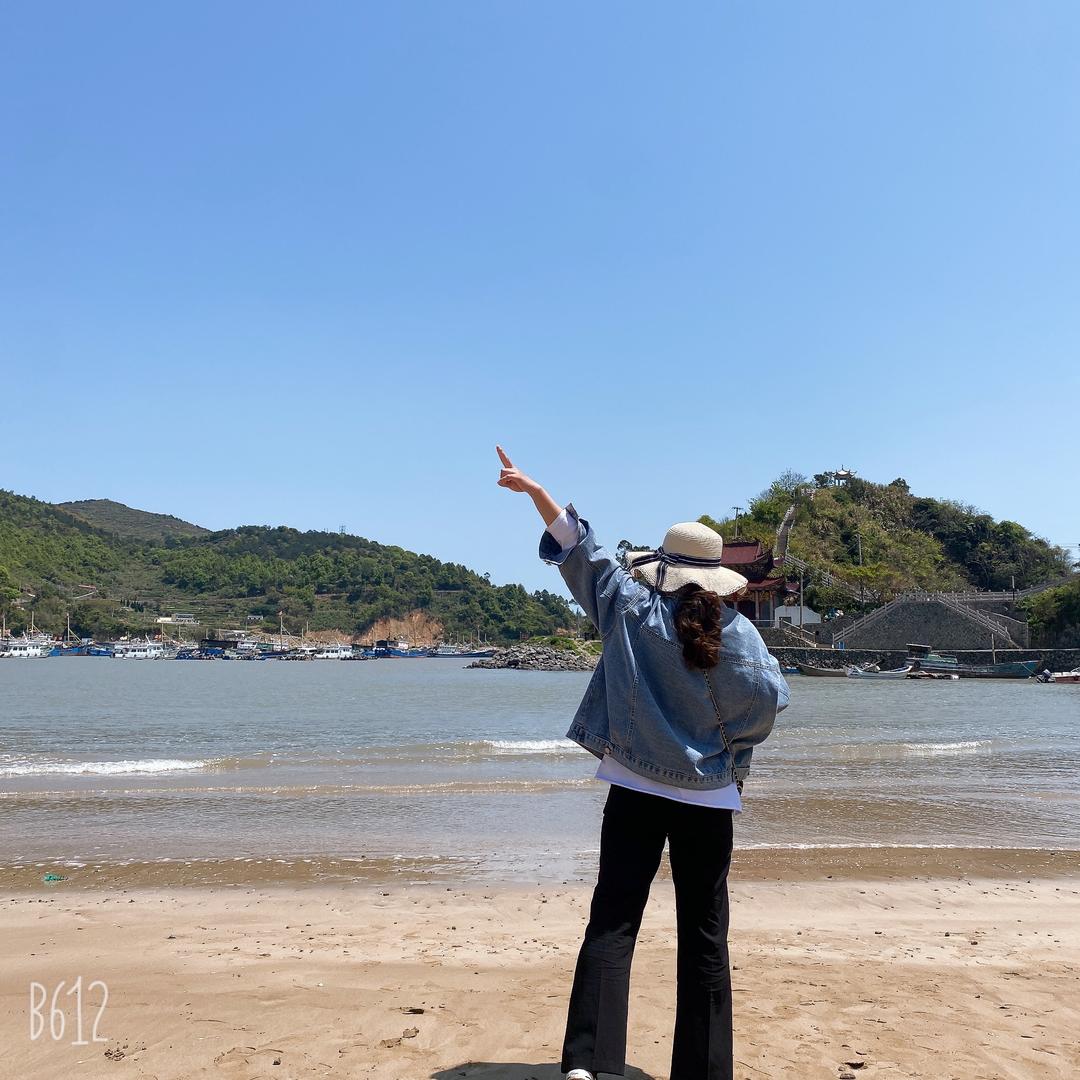 努力攒钱去看有钱^_^