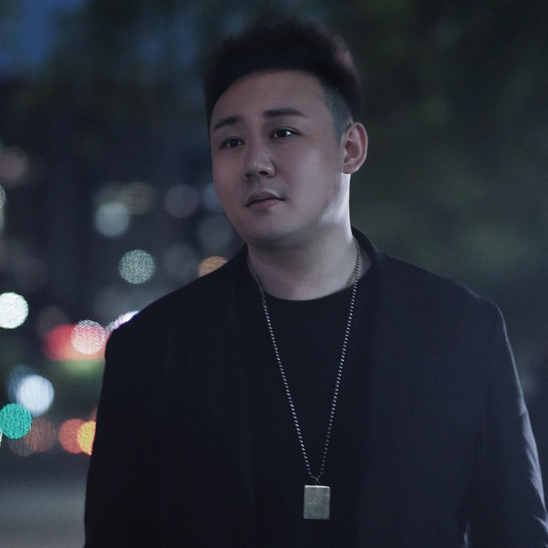 李佳垚