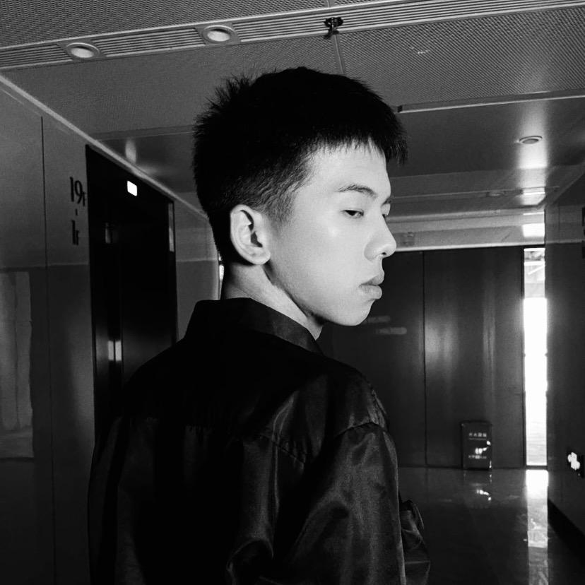 八代凡（凉介）