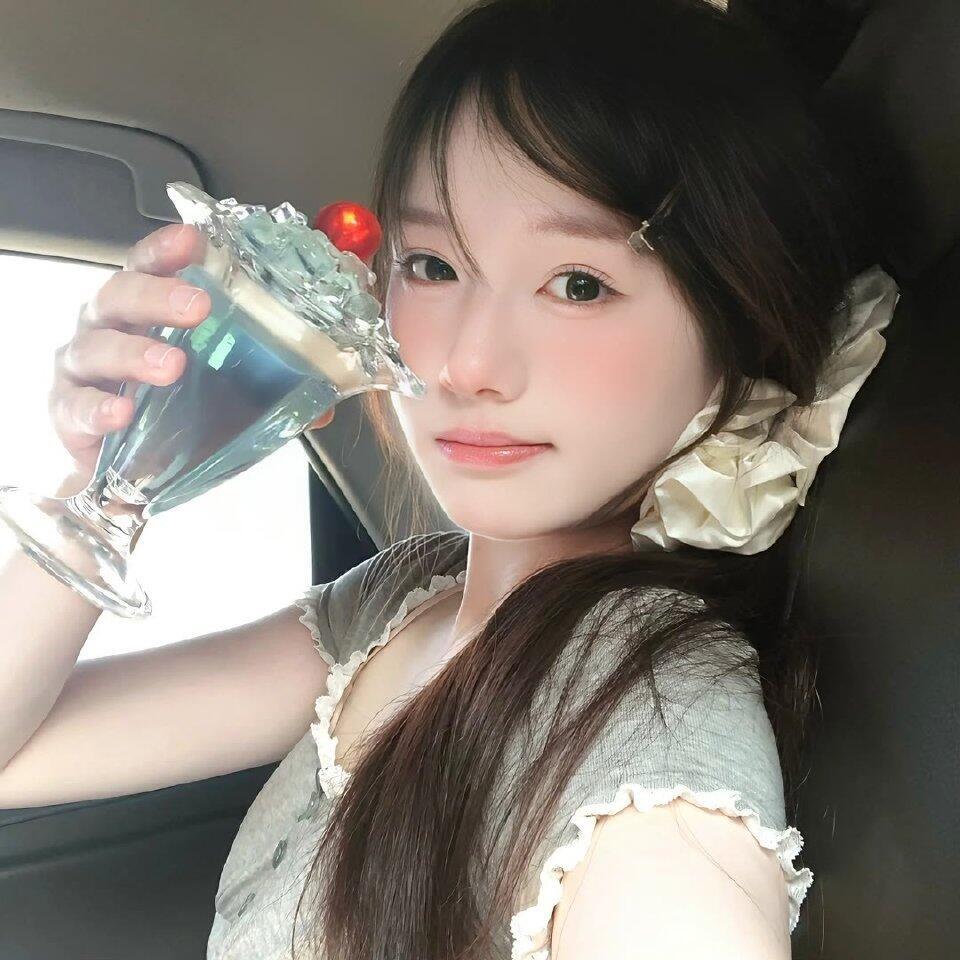 椰素素 .