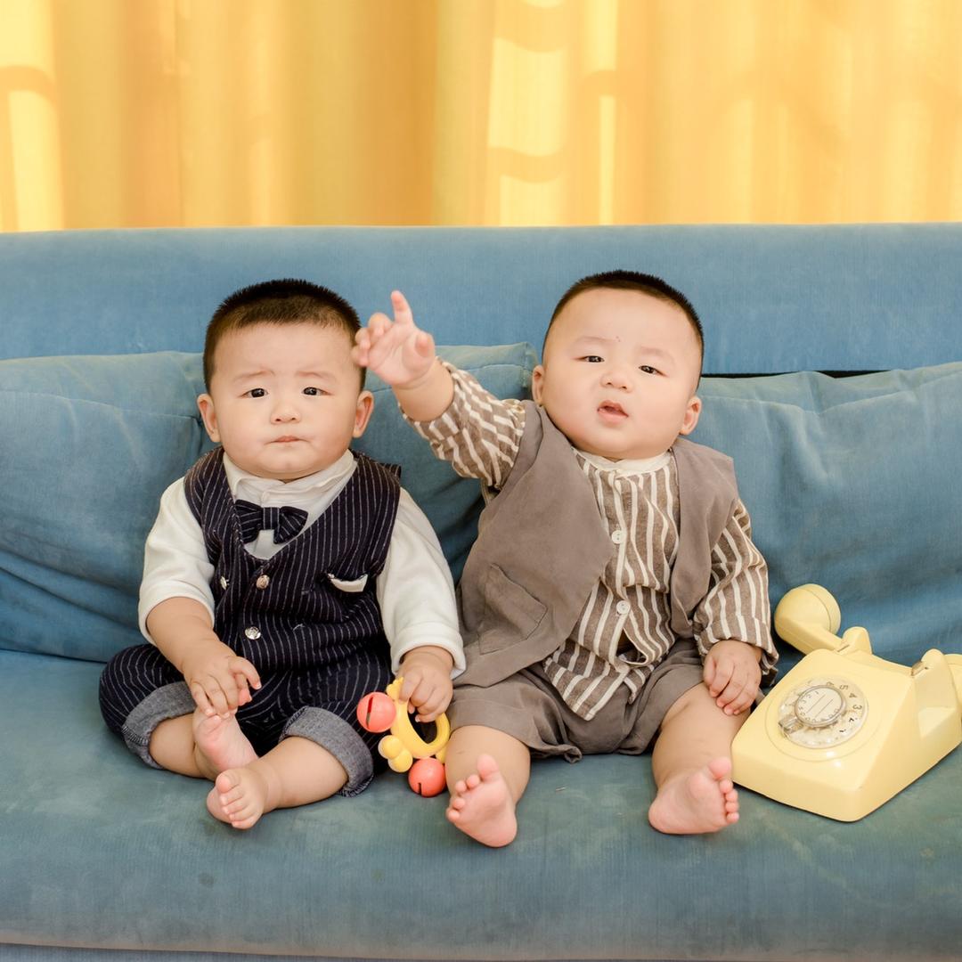 瑞瑞.霖霖（双胞胎）