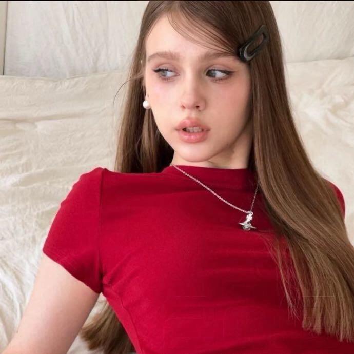 ￴￴ ￴￴ ￴ ￴￴