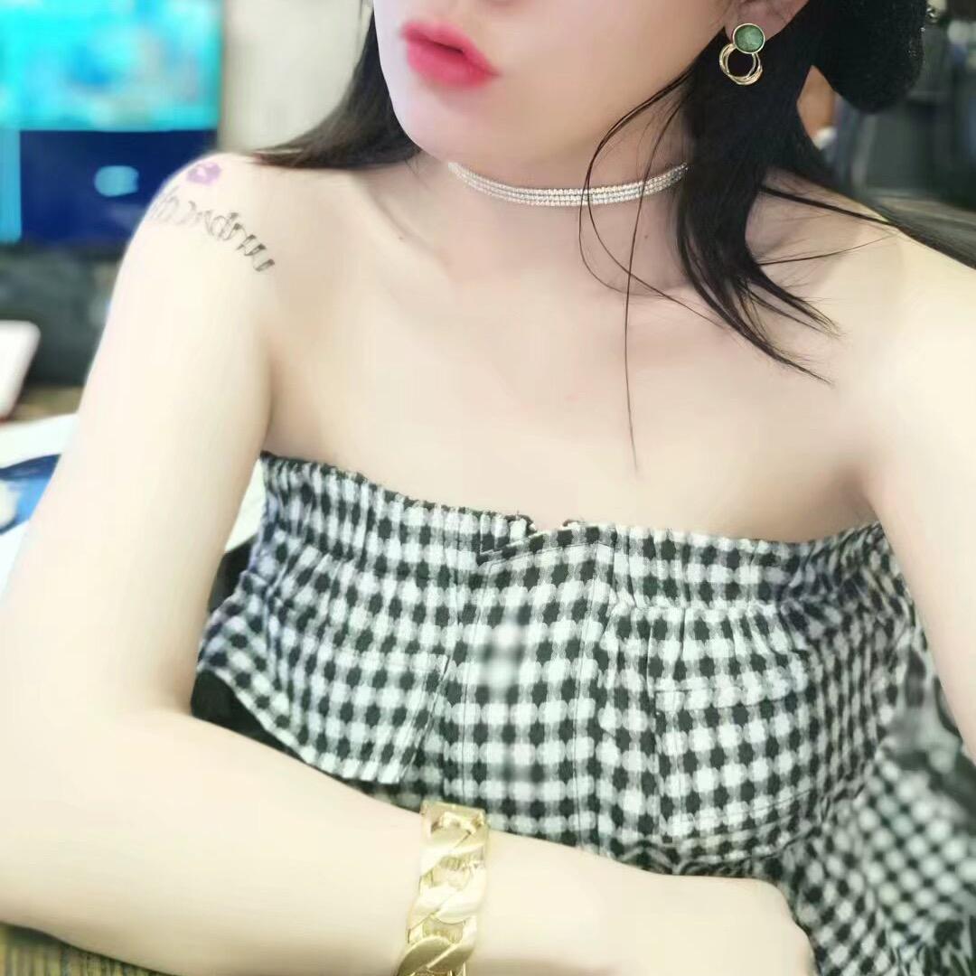@嘟嘟嘟💋