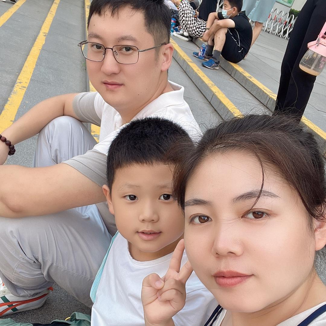 根儿哥和吨吨