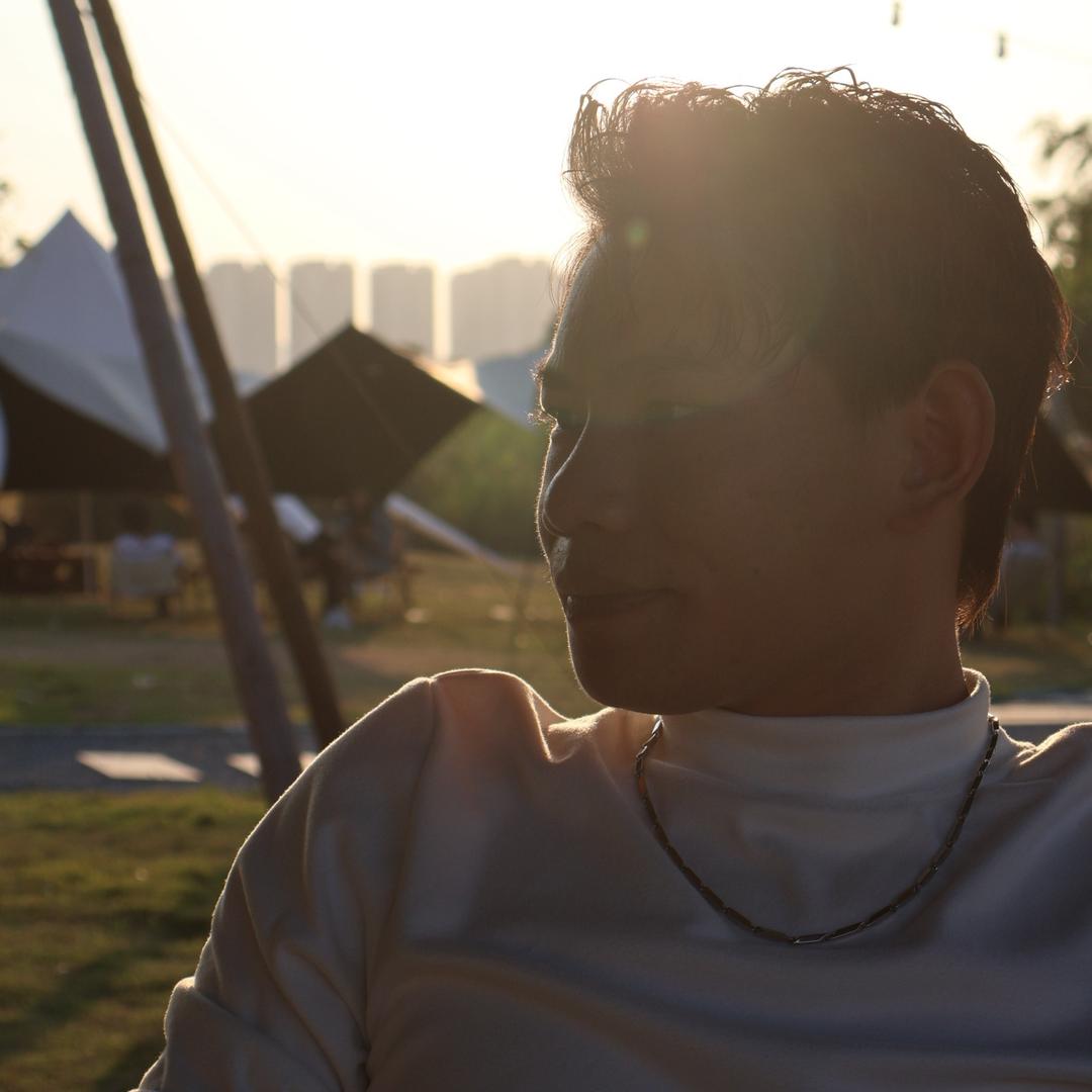 明日时尚💇‍♀️-万隆城店-艺凌