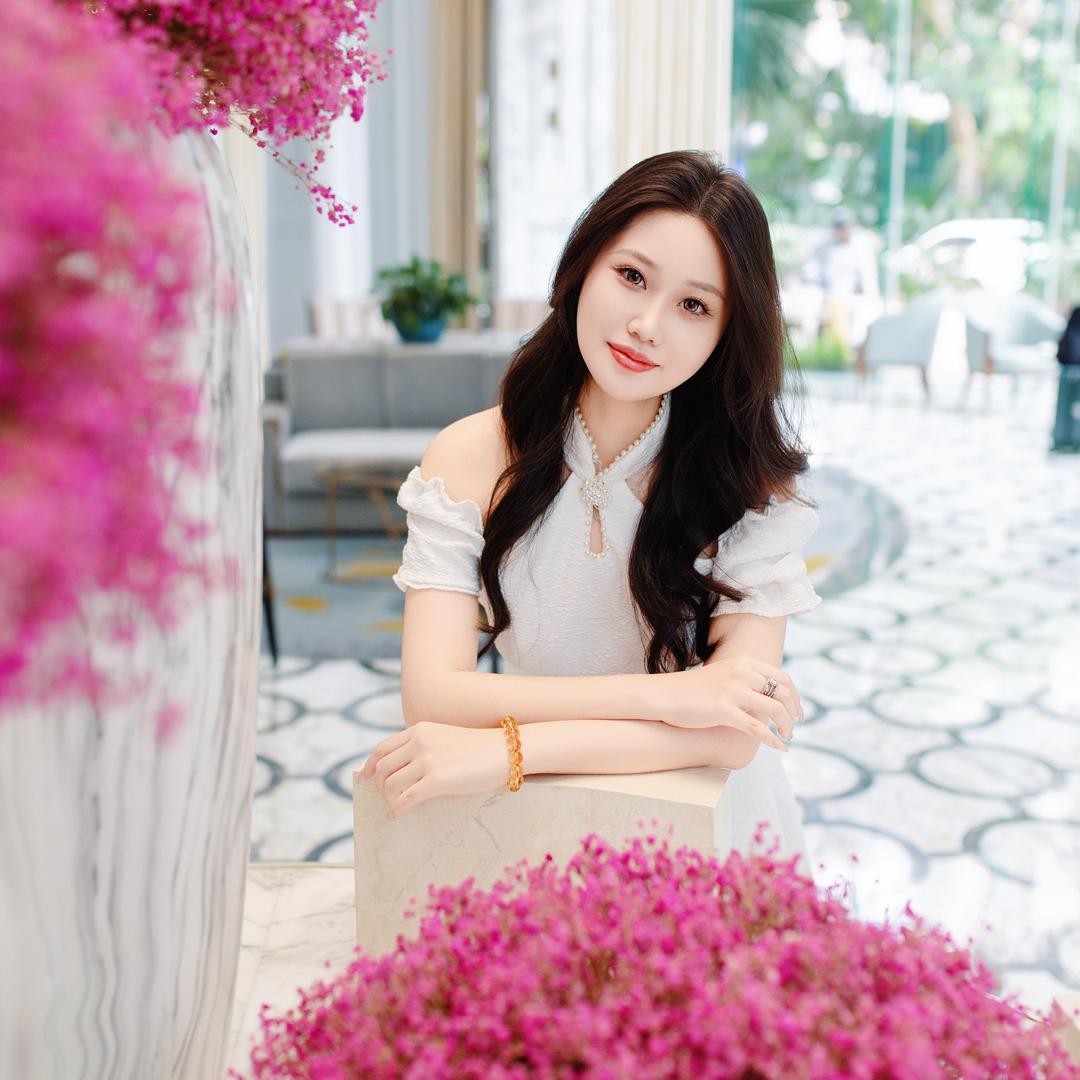 是婕儿呀✨