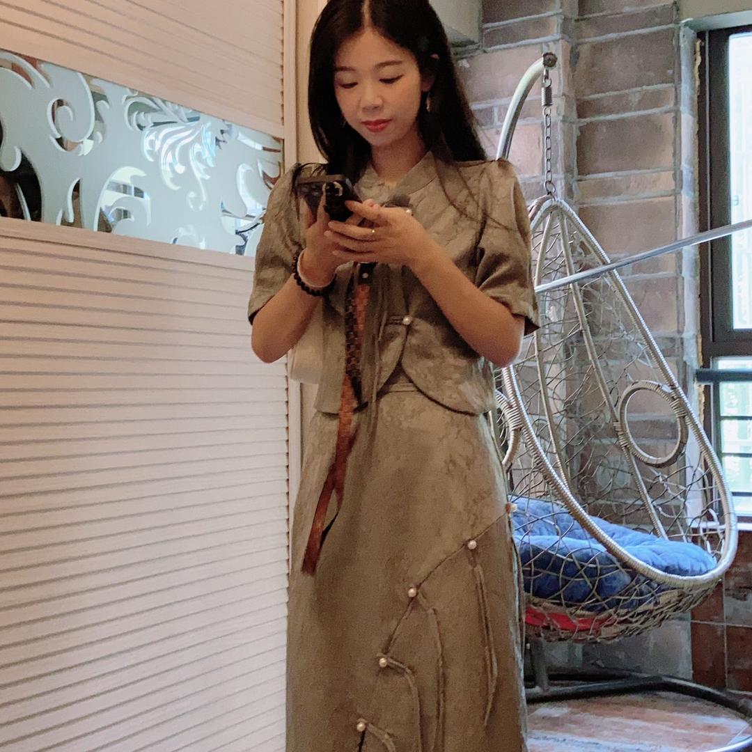 婷哥女装工作室