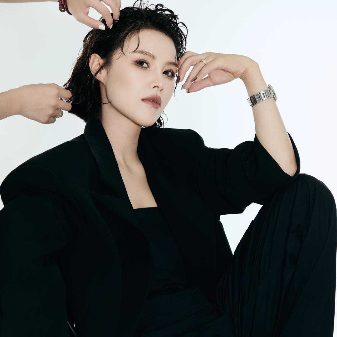 银基格子私服